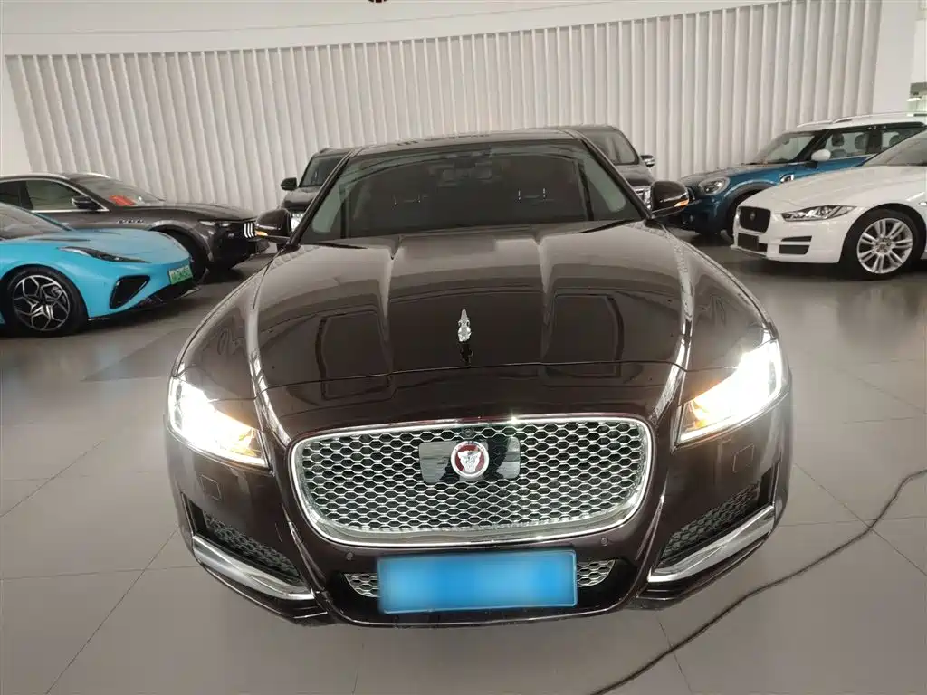 Jaguar XFL 2017 XFL 2.0T 240PS Luxury