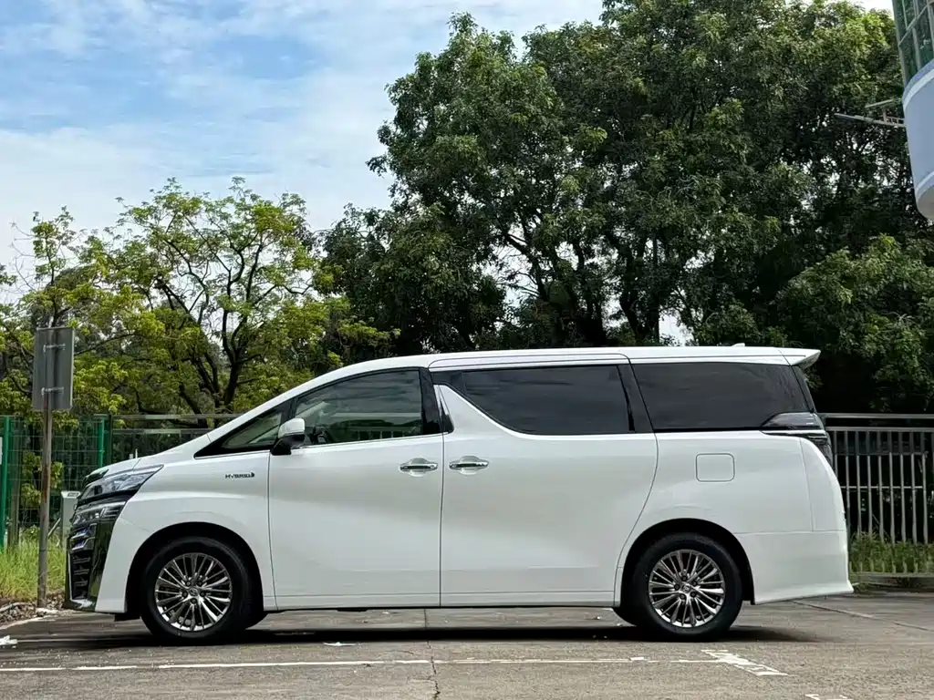 Toyota Vellfire — фотографии объявления, Фото 13