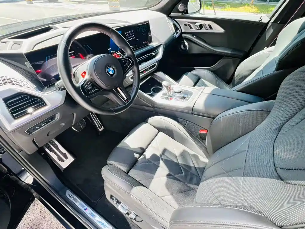 BMW XM — миниатюра 18