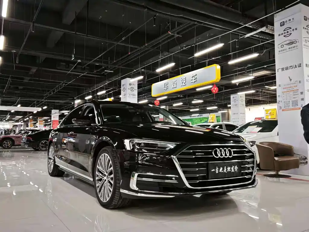 AUDI A8