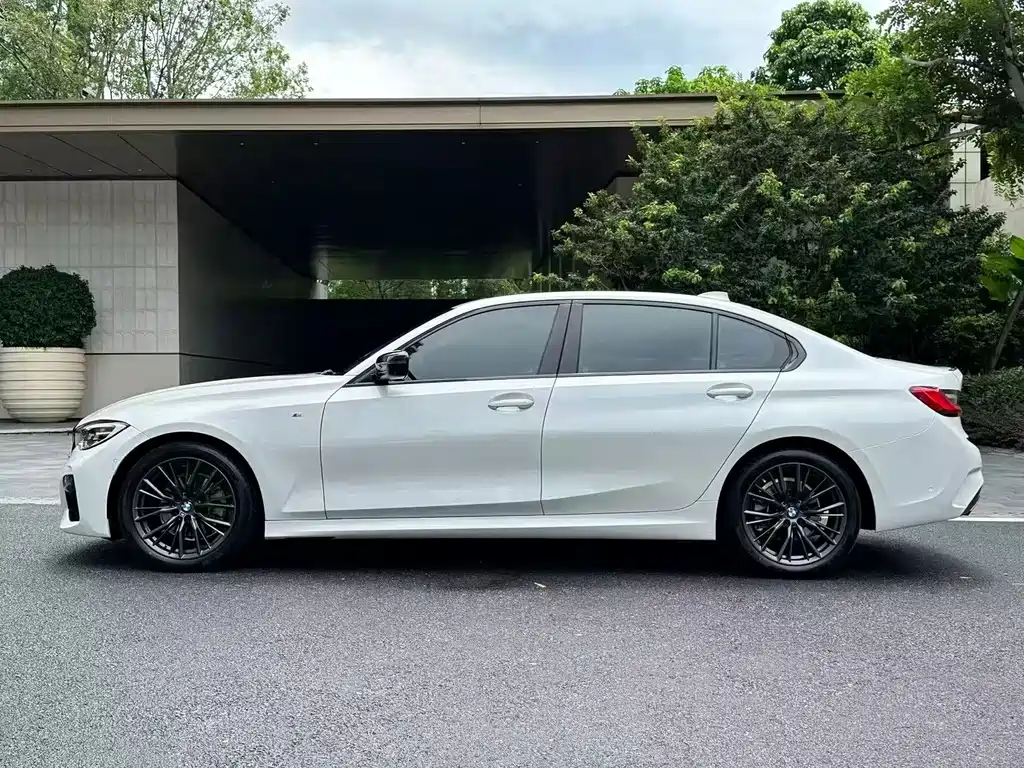 BMW 3 Series — миниатюра 6