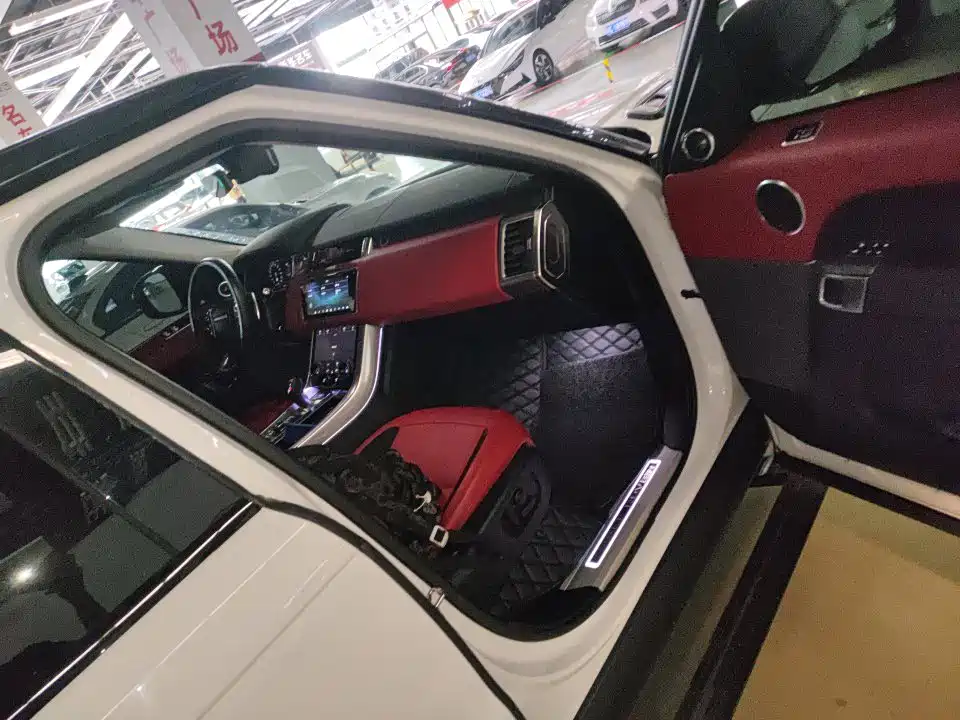 Land Rover Sport — миниатюра 12