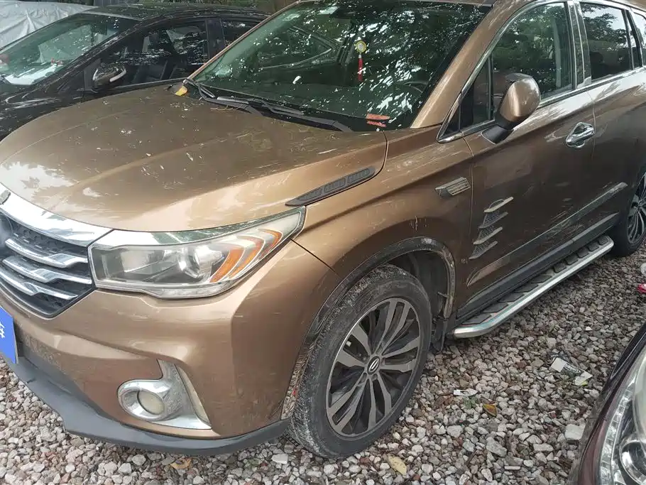 GAC Motor Trumpchi GS4 2015