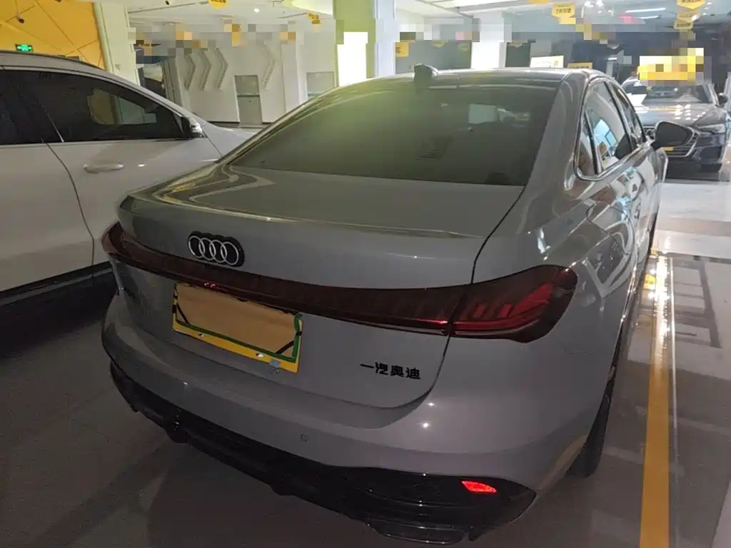 Audi Audi A5L — миниатюра 7