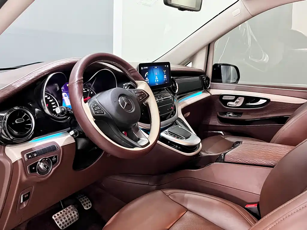 Mercedes-Benz V-Class — миниатюра 7