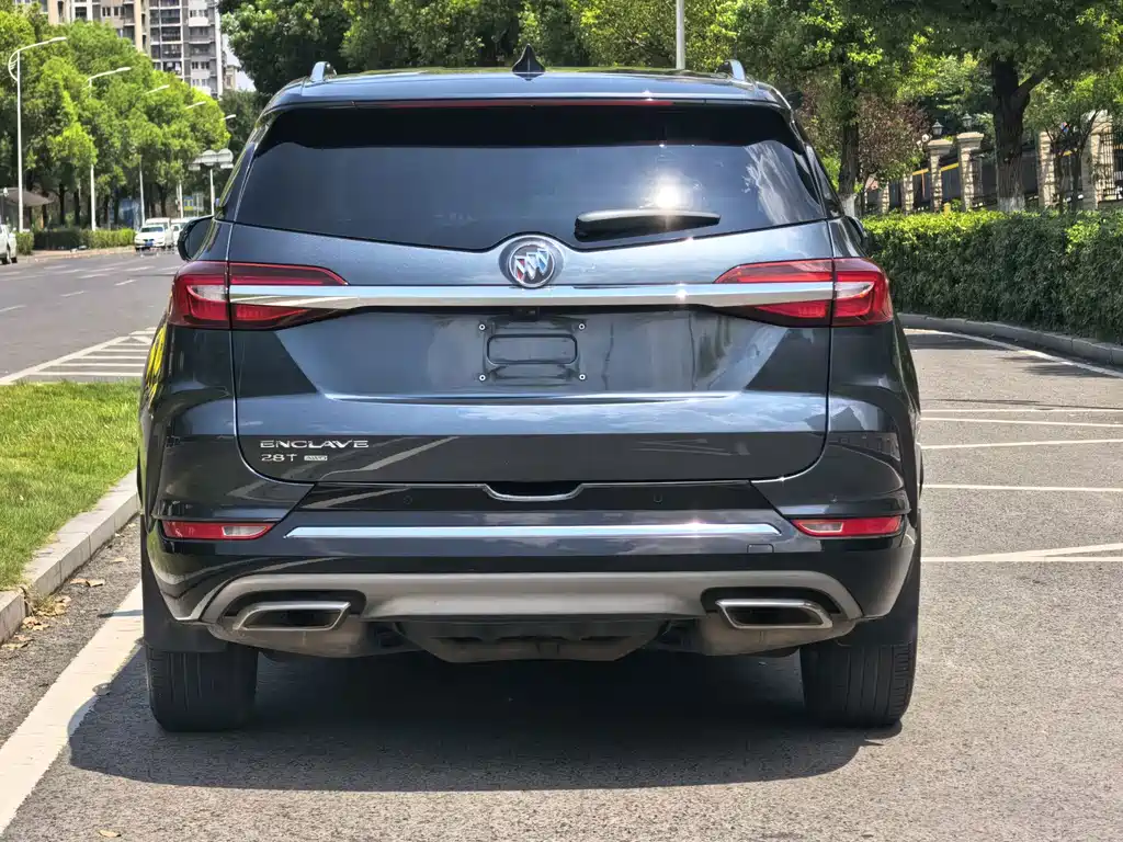 Buick Enclave — миниатюра 5