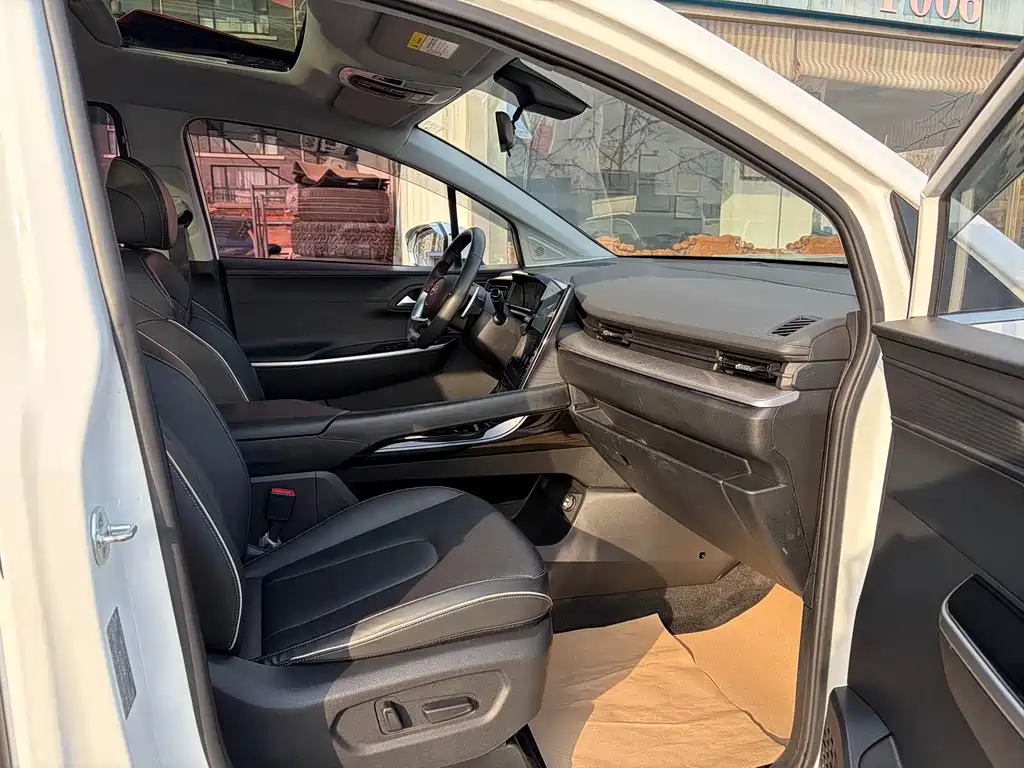 Hyundai Custo 380TGDi Smart Love Premium Edition LUX Premium, фото 23