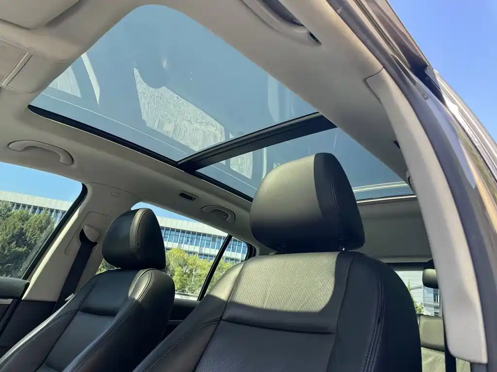 Volkswagen Tiguan — миниатюра 7