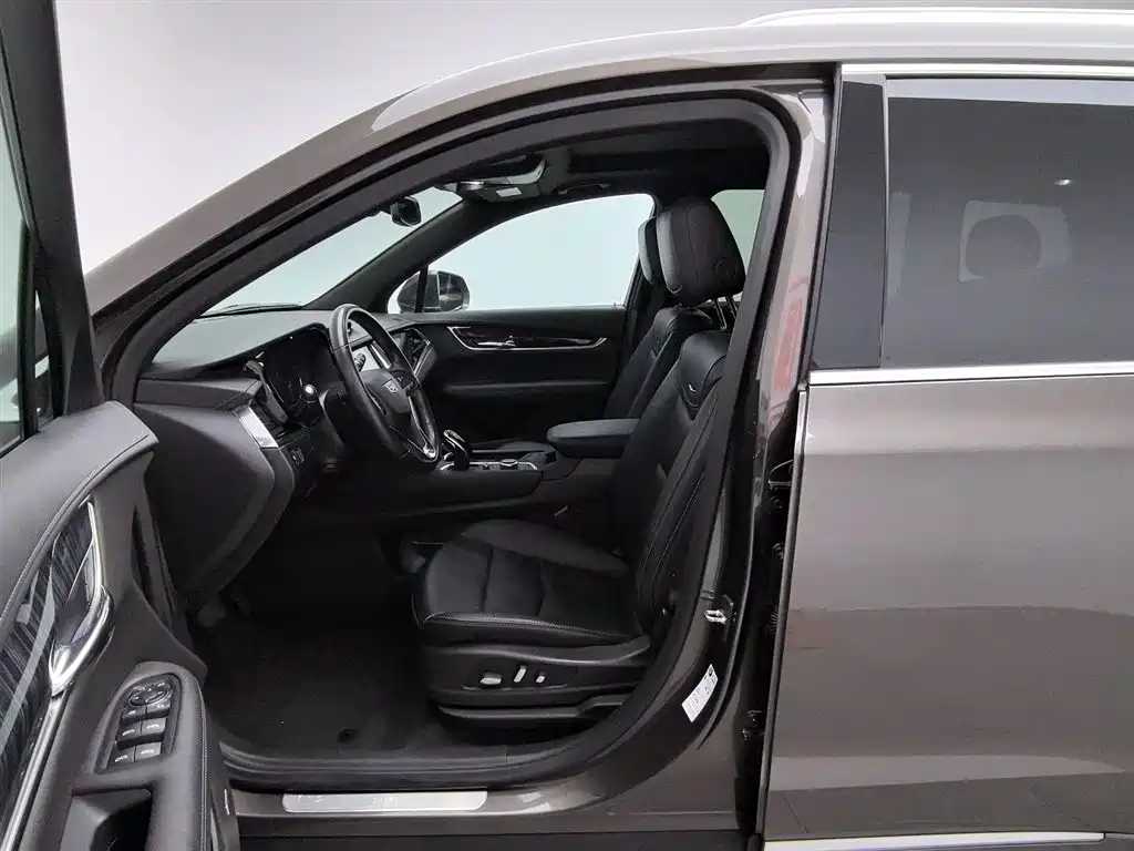 Cadillac XT6 2020 28T мест Luxury