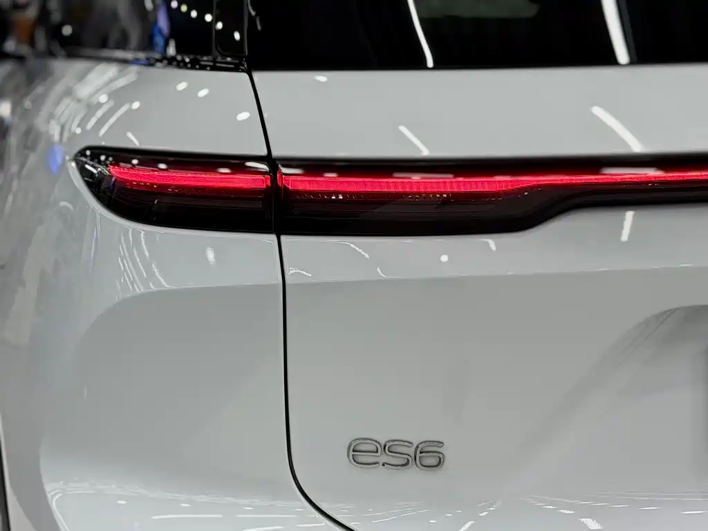 NIO ES6 — миниатюра 18