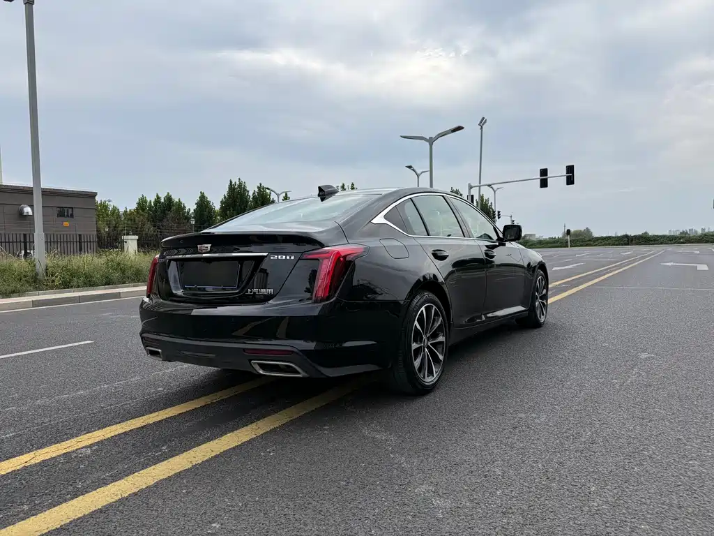 Cadillac CT5 — миниатюра 11
