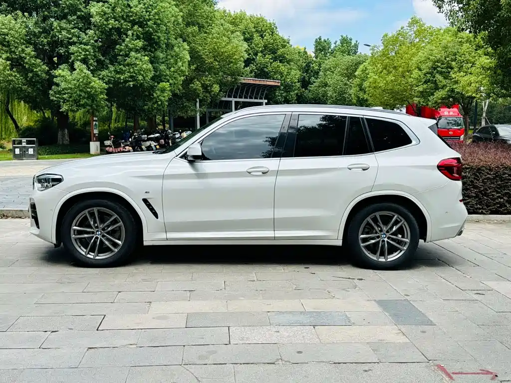 BMW X3 — миниатюра 10