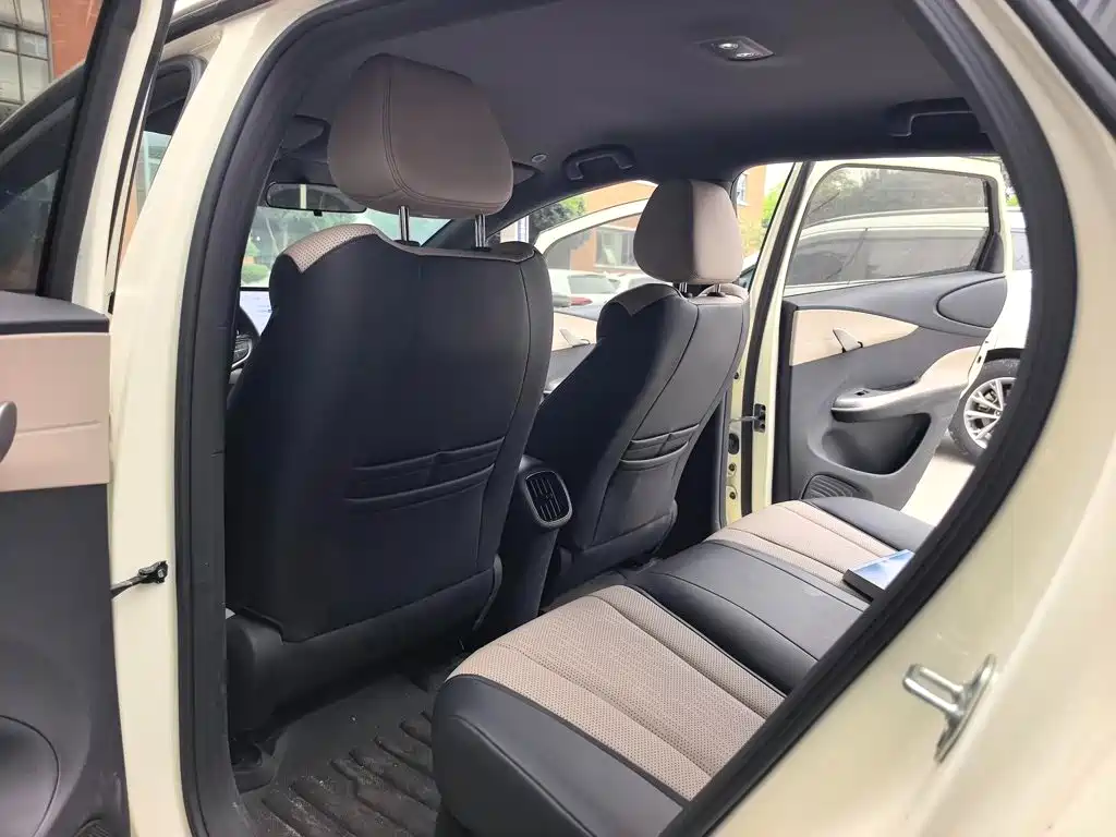 BYD Dolphin — миниатюра 9
