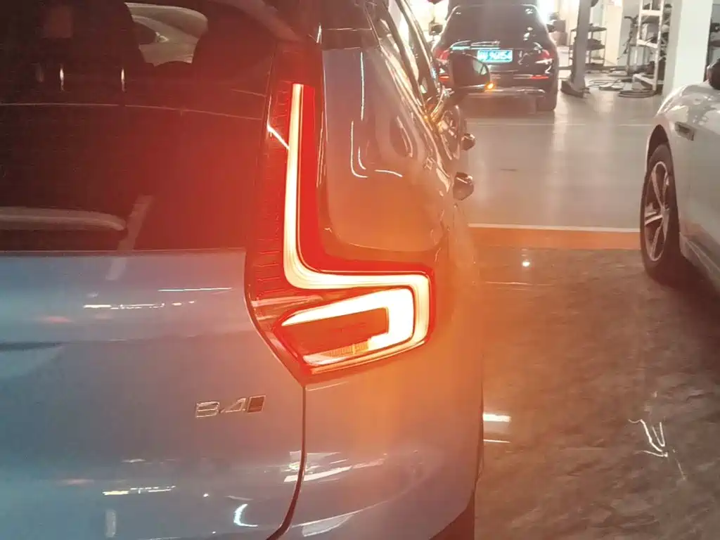 Volvo XC40 — миниатюра 8