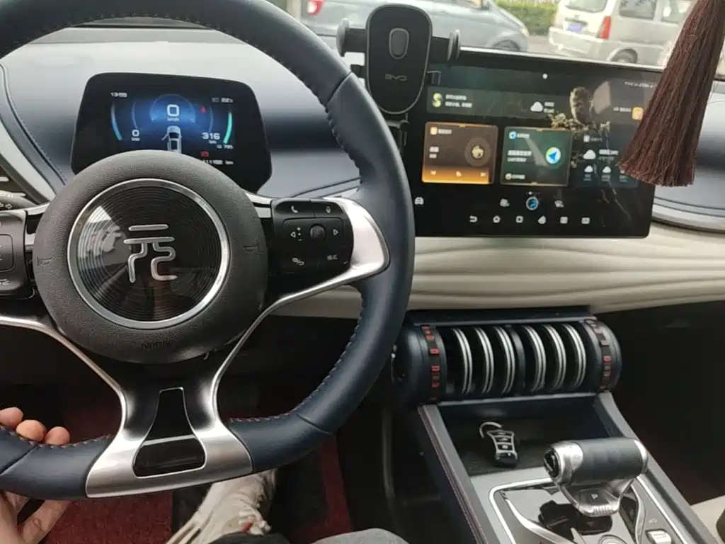 BYD Yuan Plus — миниатюра 10