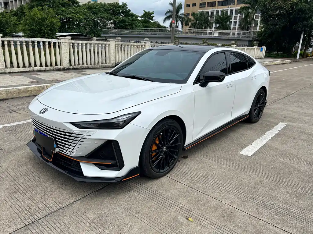 Changan UNI-V — миниатюра 3