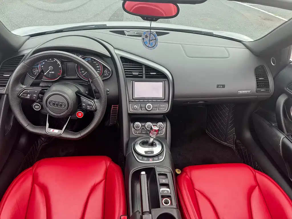 Audi R8 — миниатюра 31