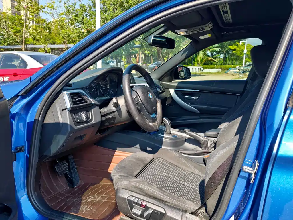 BMW 3 Series — миниатюра 8