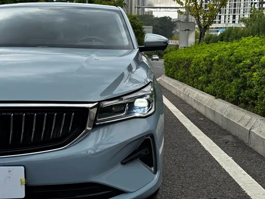 Geely Emgrand — миниатюра 4