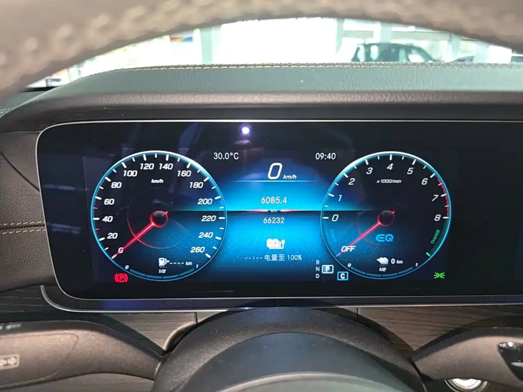 Mercedes-Benz E-Class New Energy — миниатюра 12