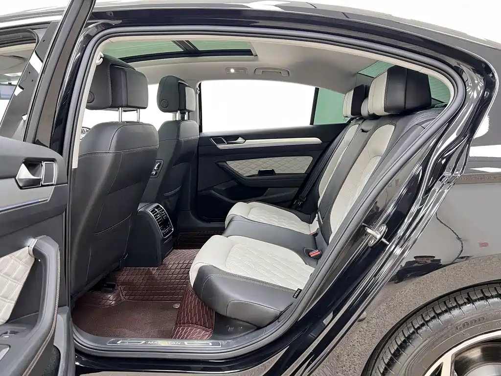 Volkswagen Magotan — миниатюра 12
