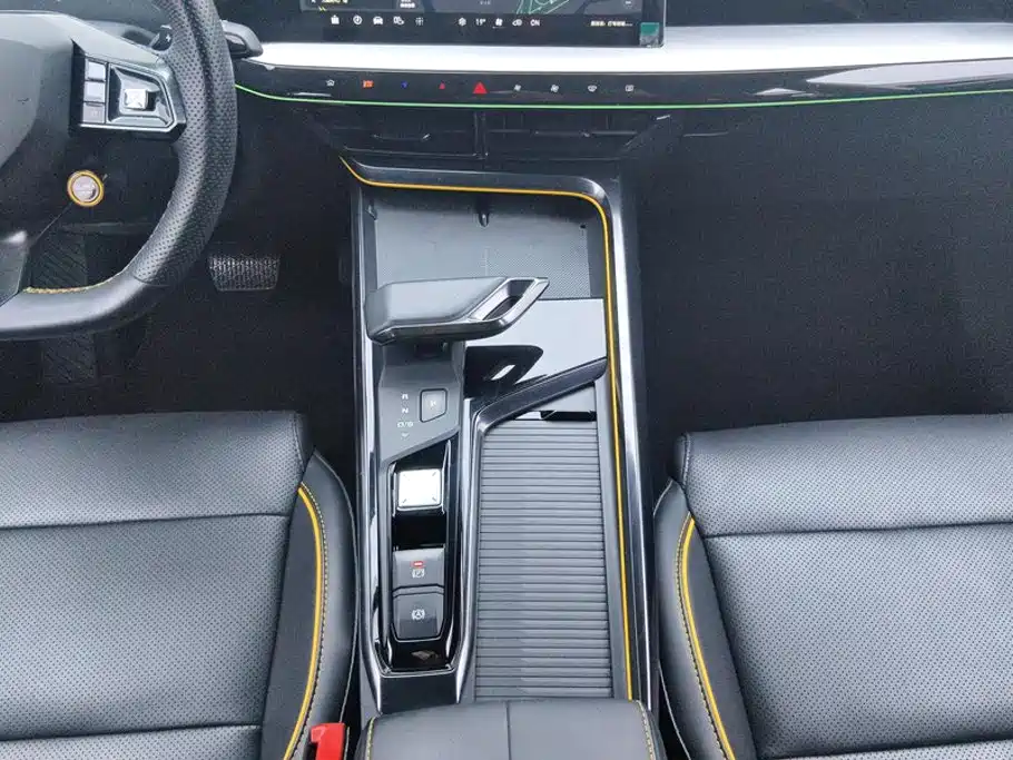 MG MG5 Scorpio — миниатюра 16