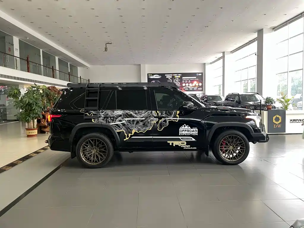 Toyota Sequoia — миниатюра 10