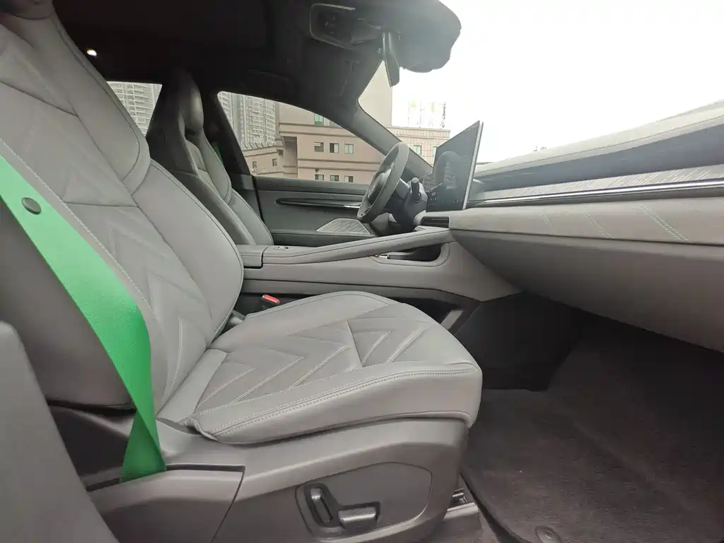 ZEEKR EXTREME KRYPTON 001