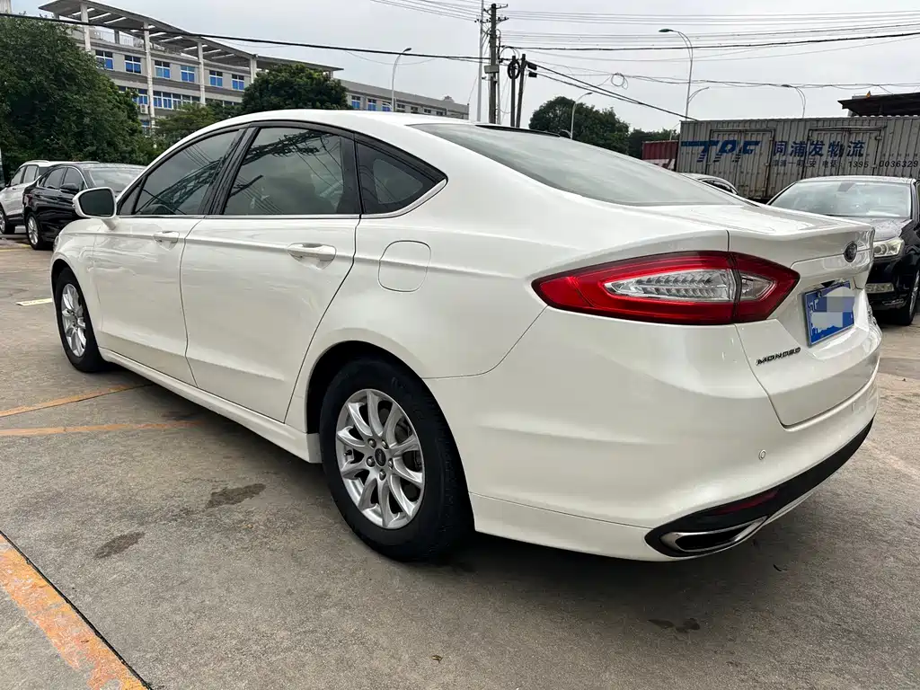 Ford Mondeo — миниатюра 4