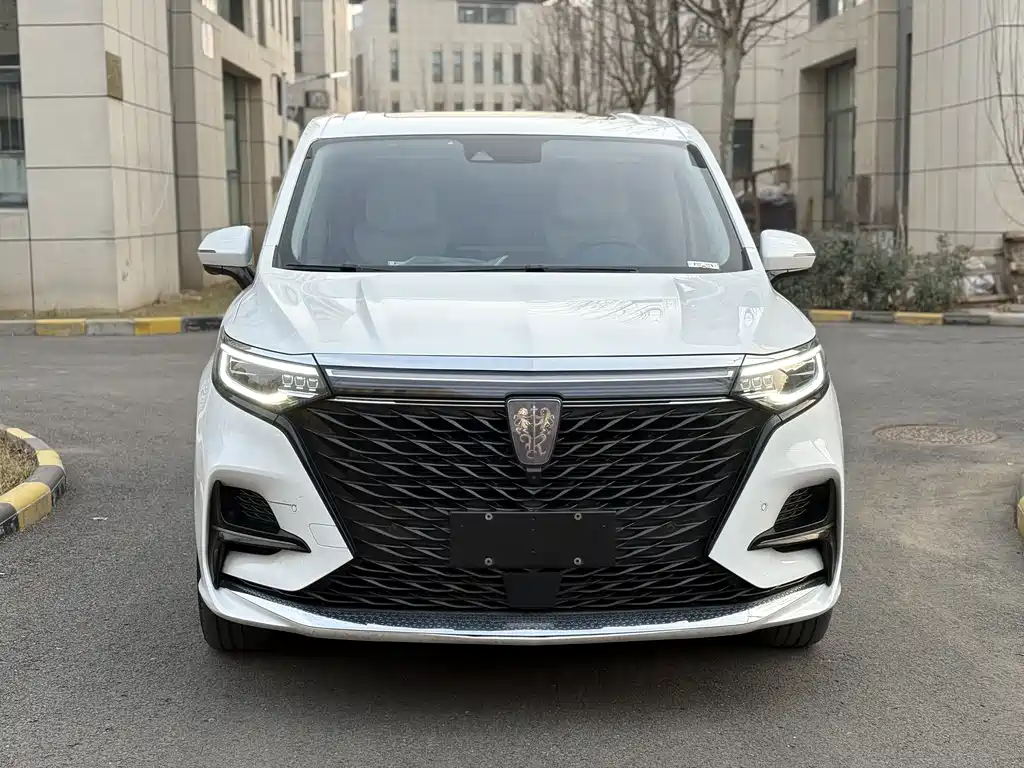 ROEWE IMAX8