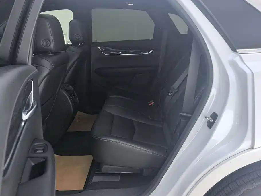 Cadillac XT5 — миниатюра 11