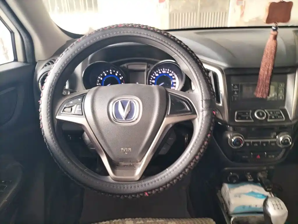 Changan CS15 — миниатюра 6
