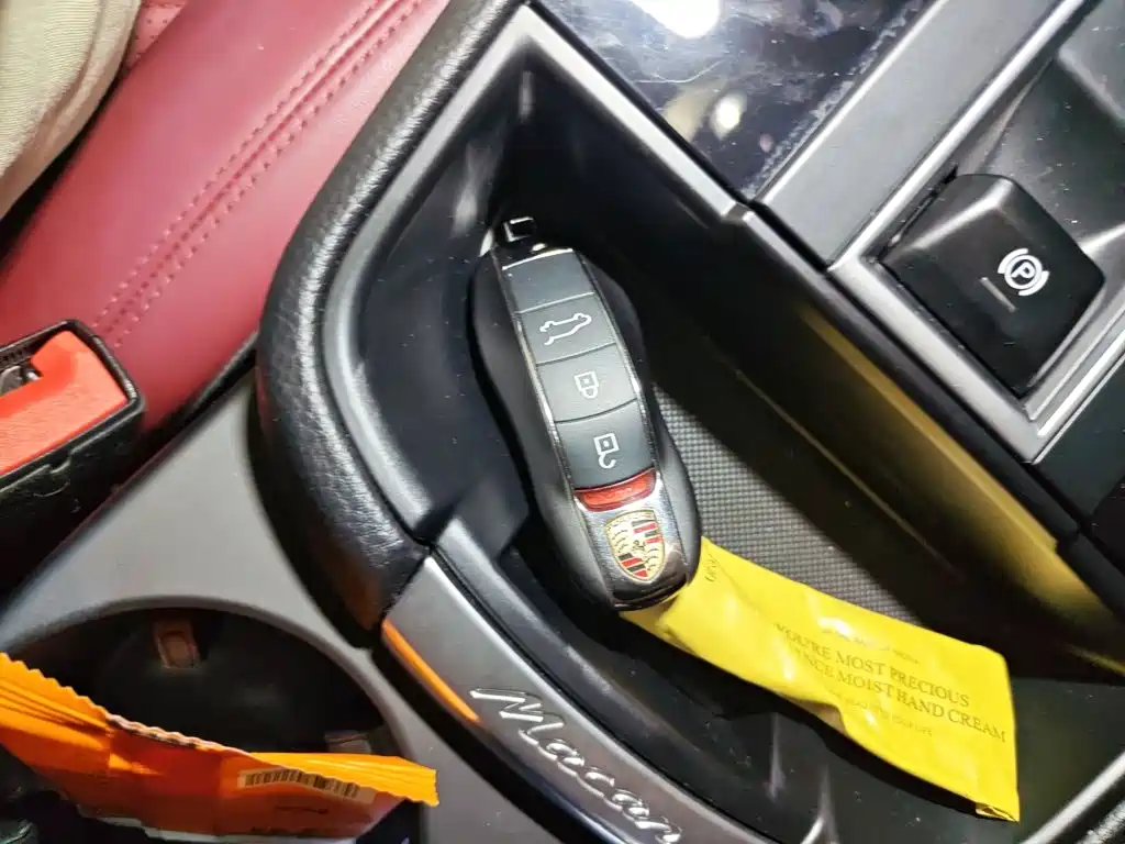 Porsche Macan — миниатюра 9