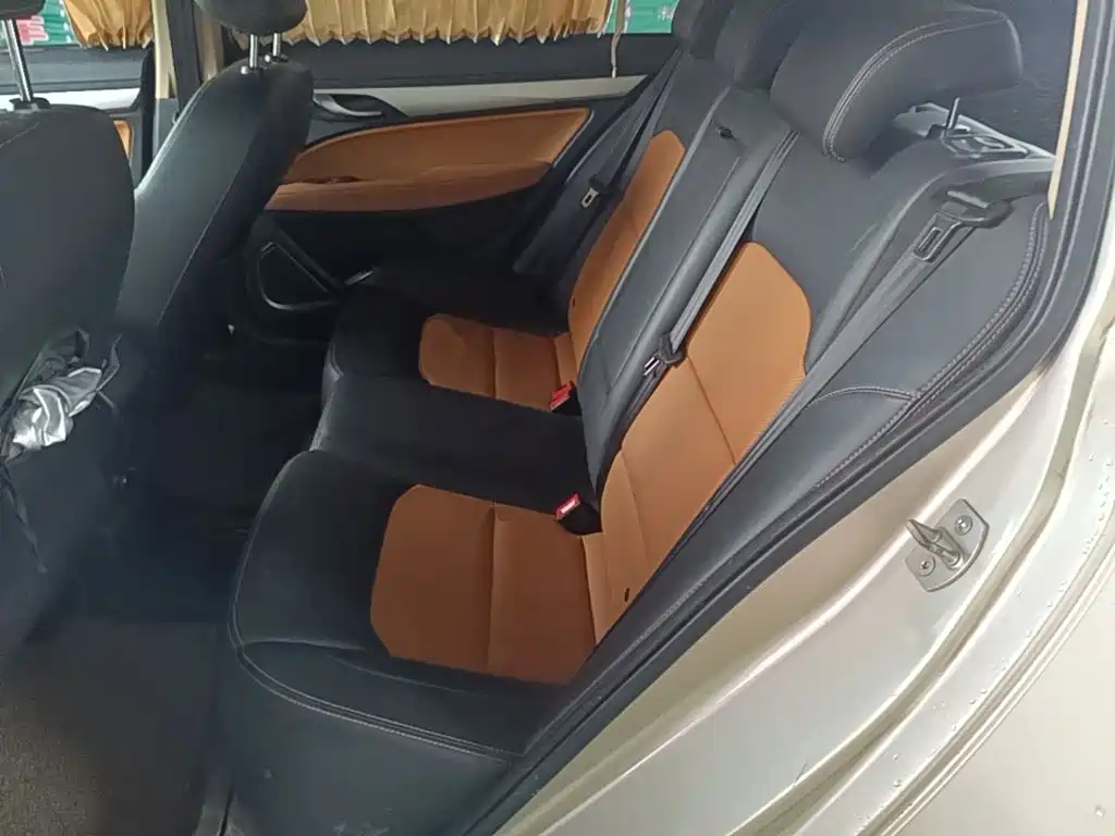 Geely Vision S1 — миниатюра 17