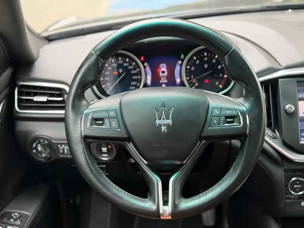 Maserati Ghibli 3.0T Standard Edition, фото 13