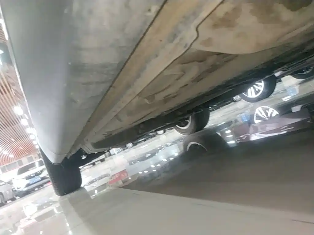 Buick Envision Plus — миниатюра 21