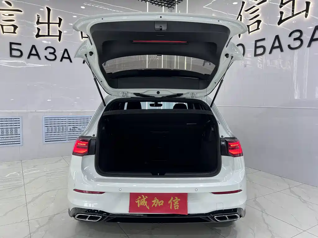 Volkswagen Golf — миниатюра 18