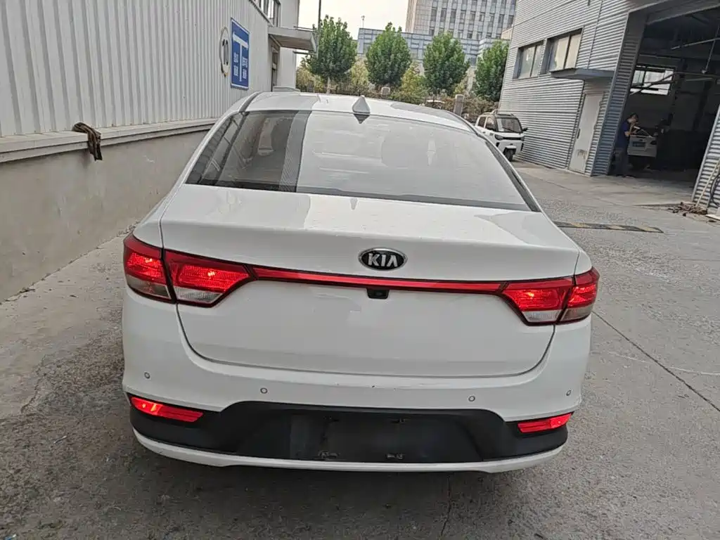 Kia K2 — миниатюра 6