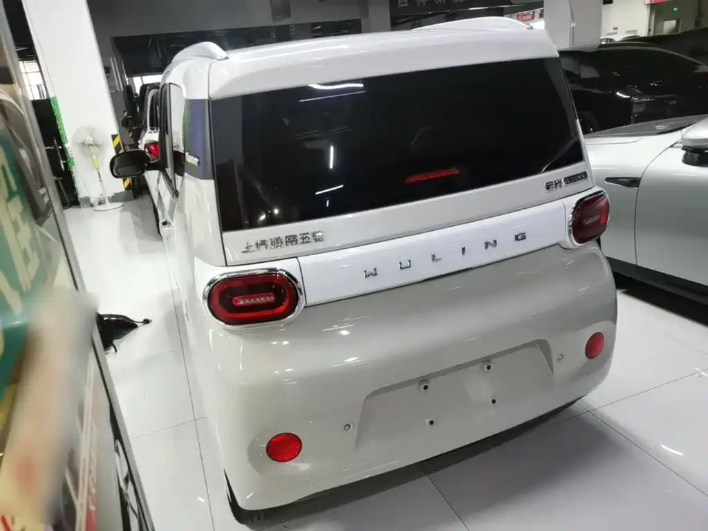 Wuling MINIEV — миниатюра 5
