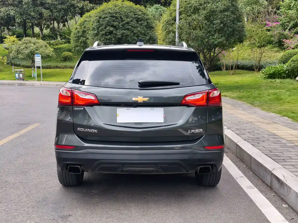 Chevrolet Equinox — миниатюра 6