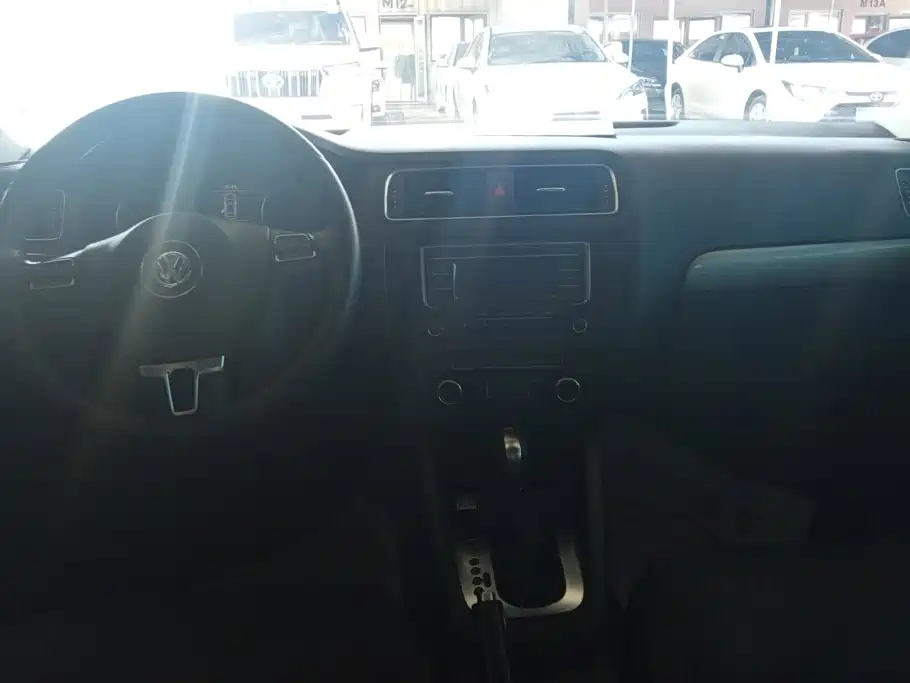 Volkswagen Sagitar — миниатюра 12