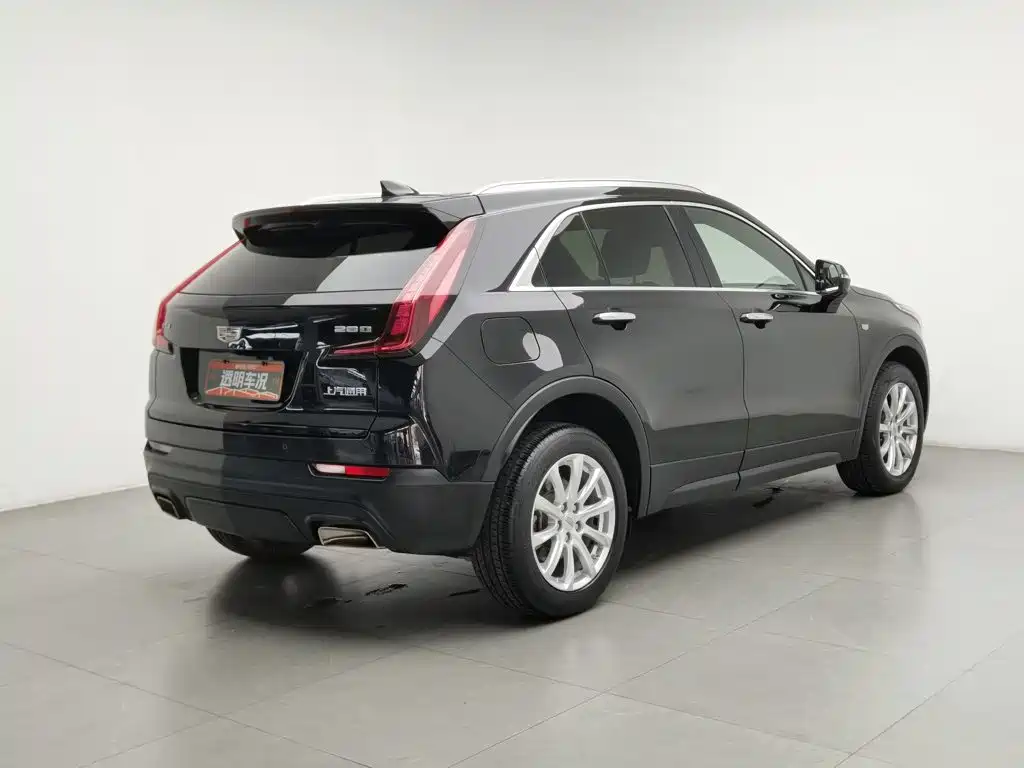 Cadillac XT4 — миниатюра 2