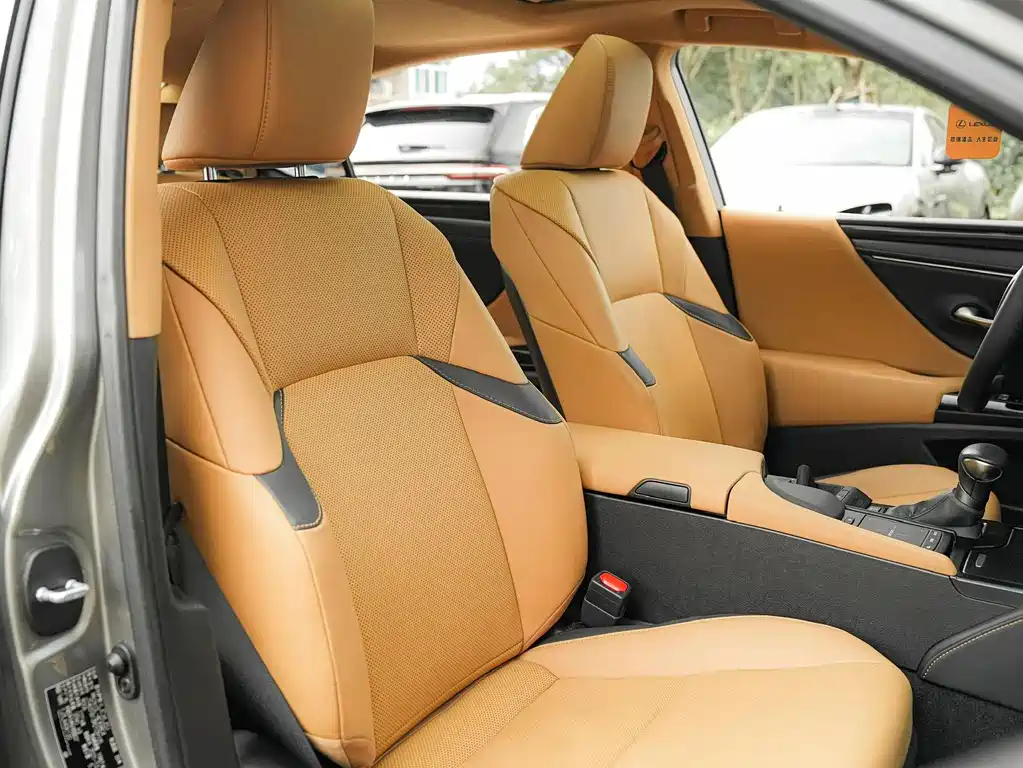 Lexus ES — миниатюра 12