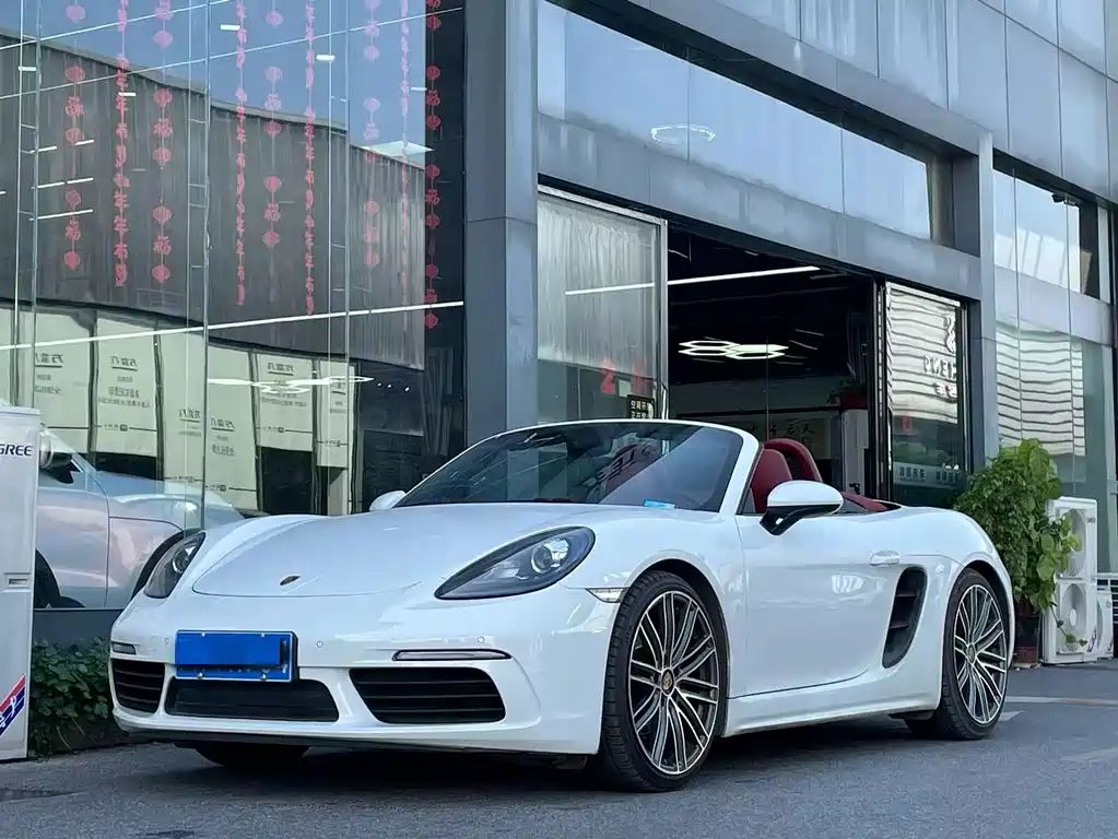PORSCHE 718