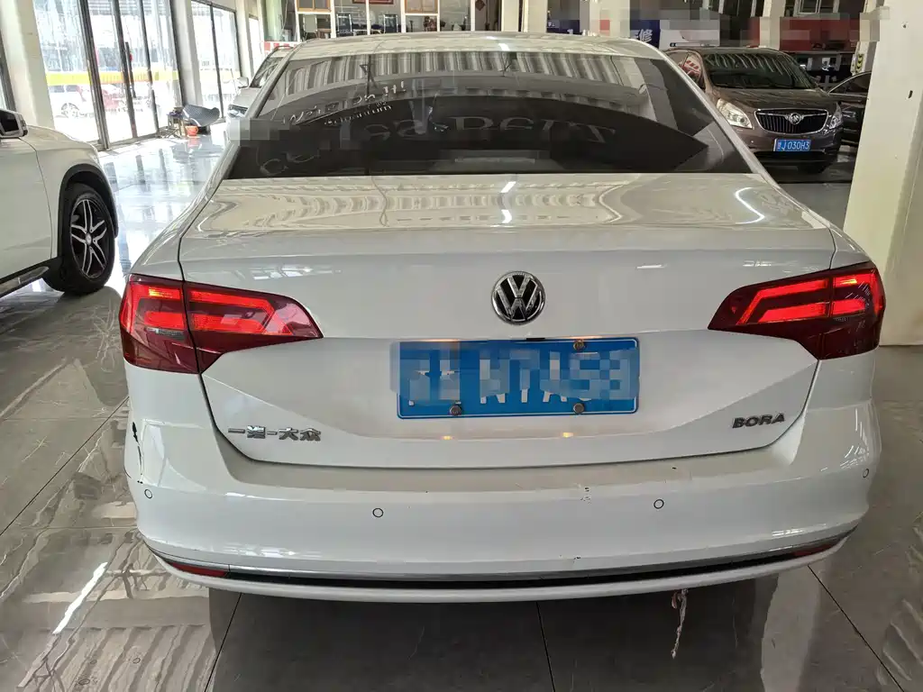 Volkswagen Bora — миниатюра 5