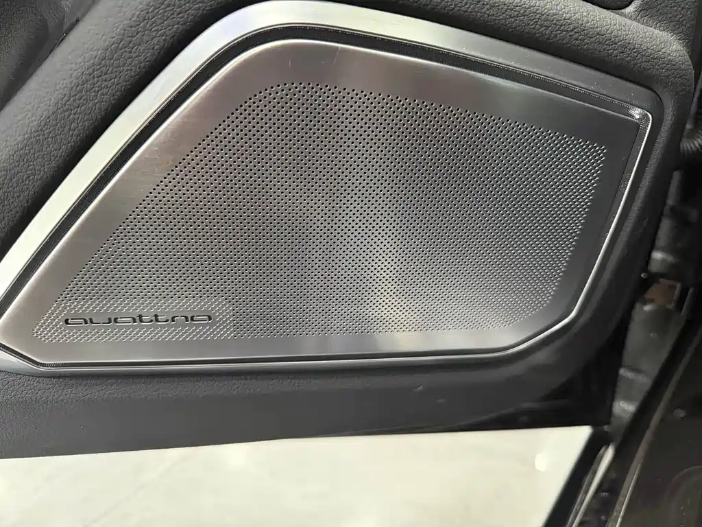 Audi A7L — миниатюра 9