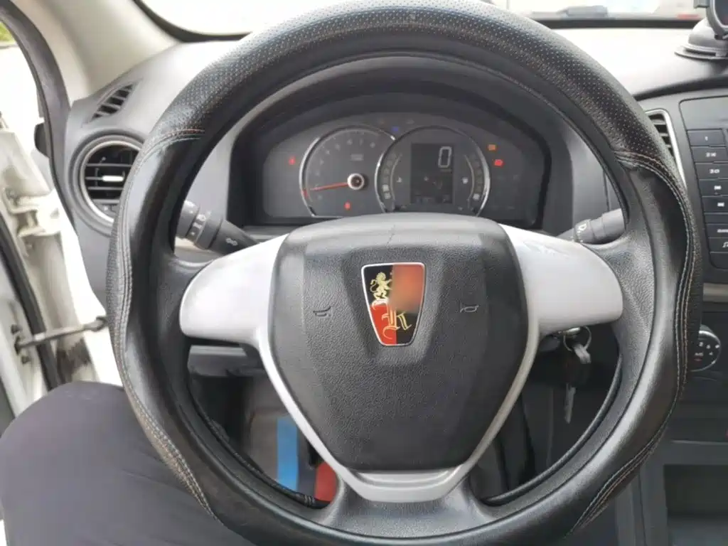 Roewe 350 — миниатюра 11