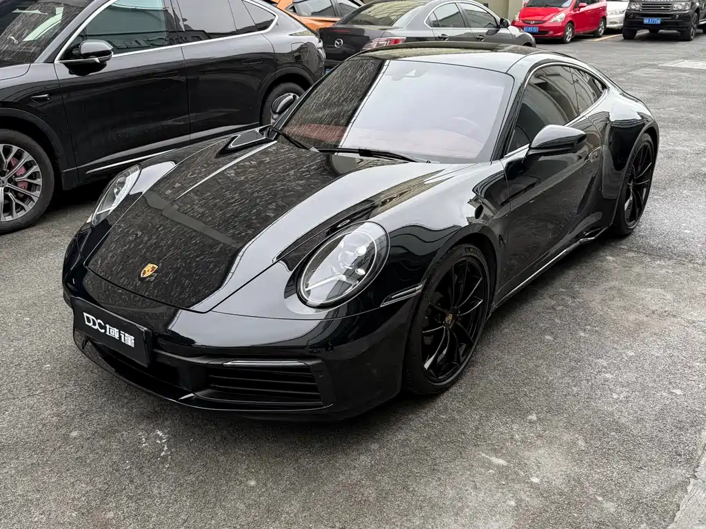 Porsche 911 2021