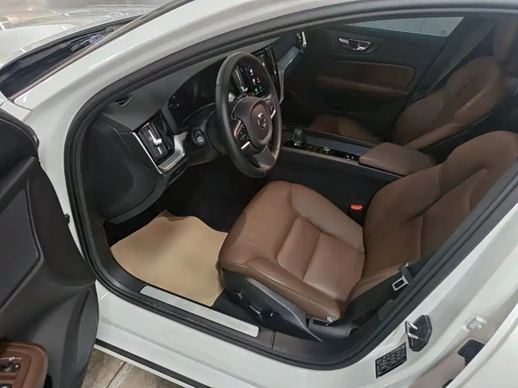 Volvo S60 — миниатюра 16