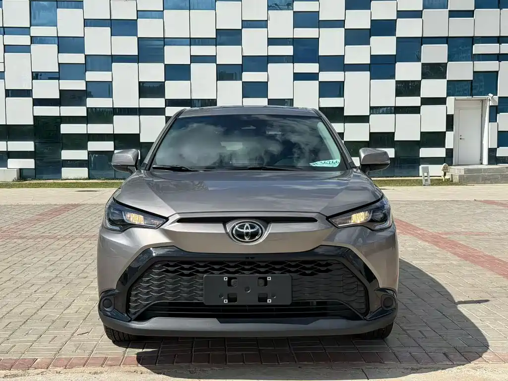 Toyota Frontlander — миниатюра 2